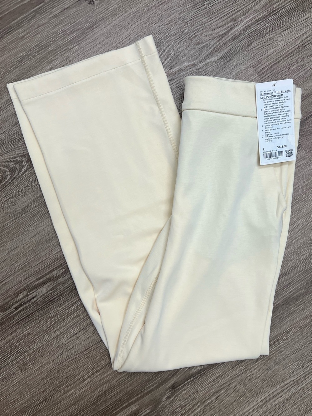 Lululemon NWT Straight Leg Pants Buttercream L - Picture 1 of 4